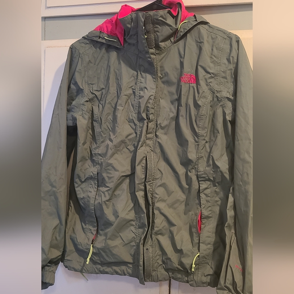 Northface Dryfit windbreaker Green with pink size medium